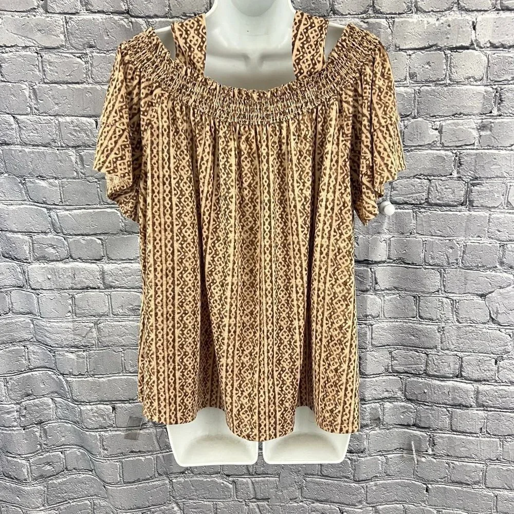 Chico's Size 2 Tribal Swirls Cold-Shoulder Top L 12 - Picture 9 of 12